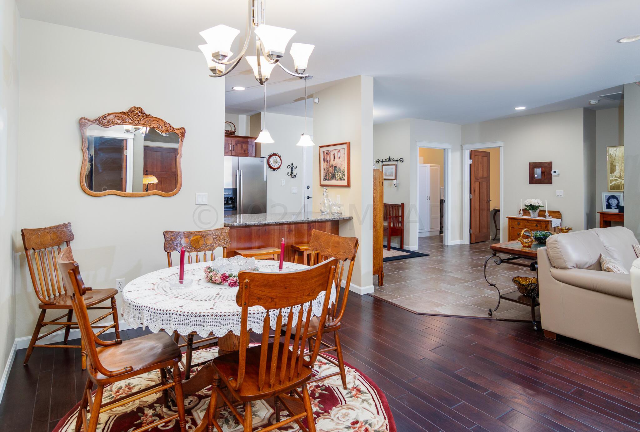 Dining/Living