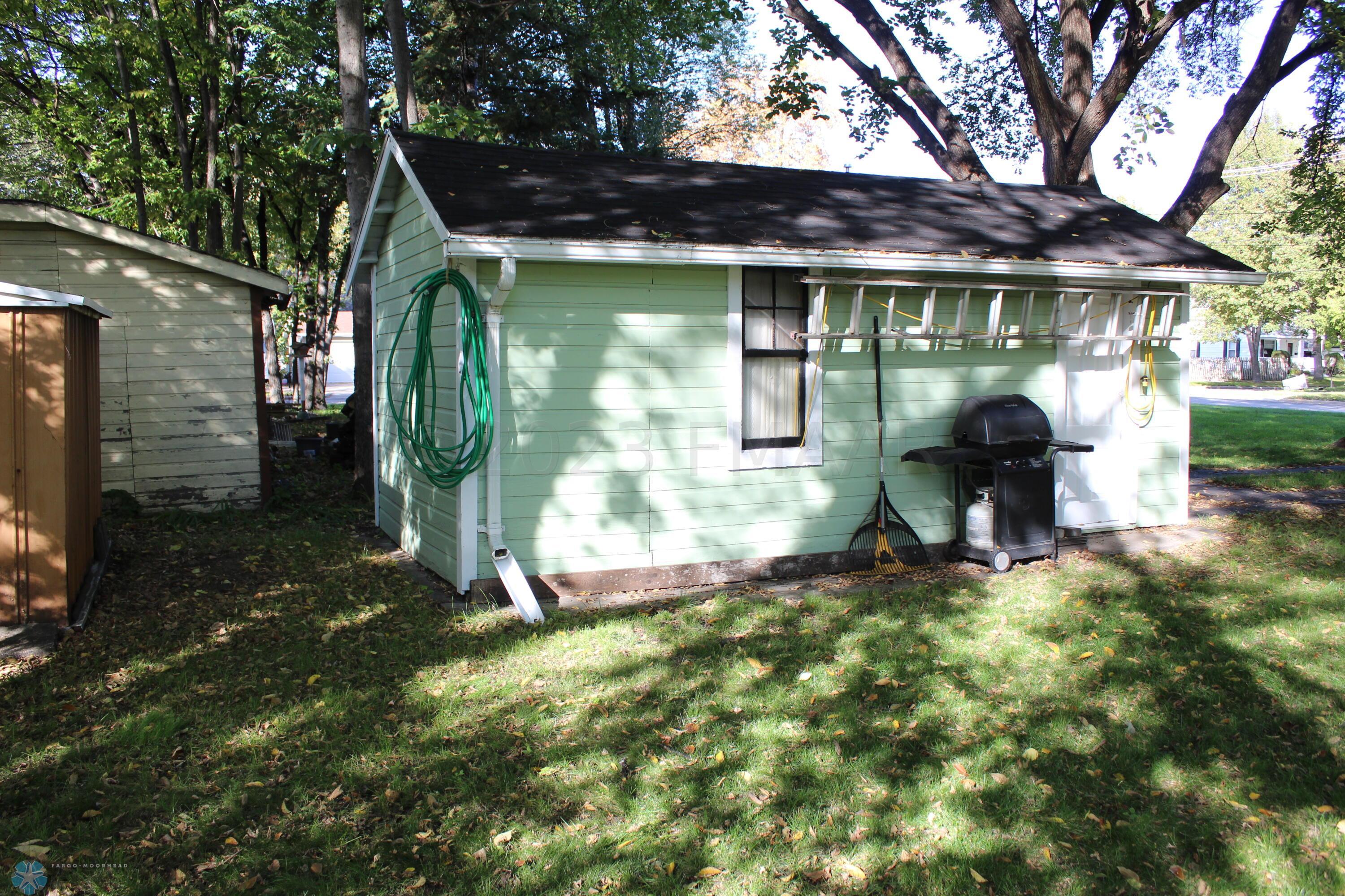 Garage
