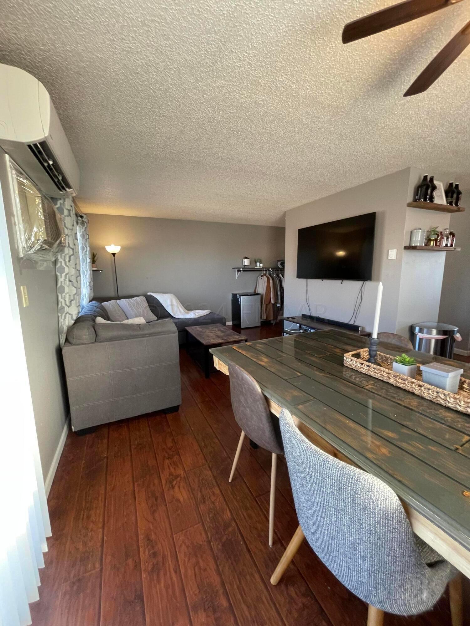 Dining/Living