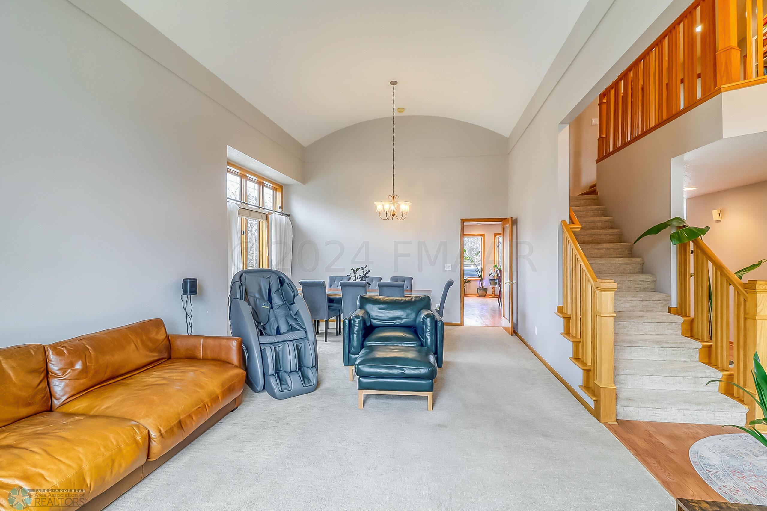 Familyroom1_1
