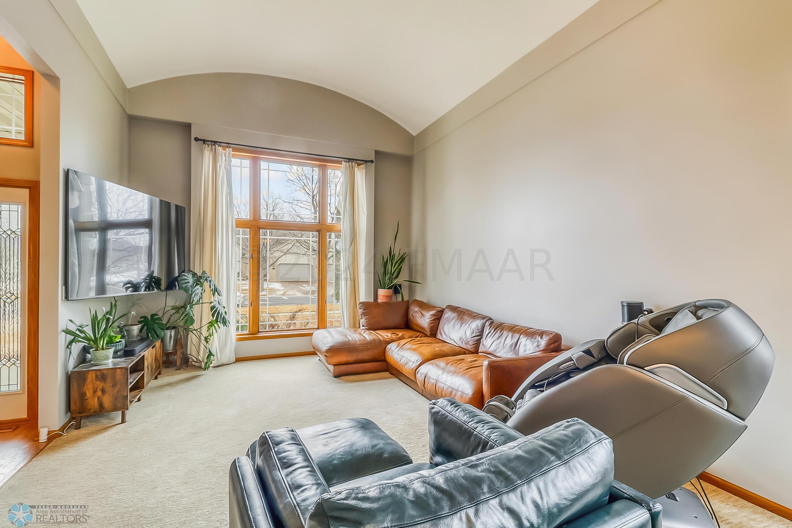 Familyroom1_3