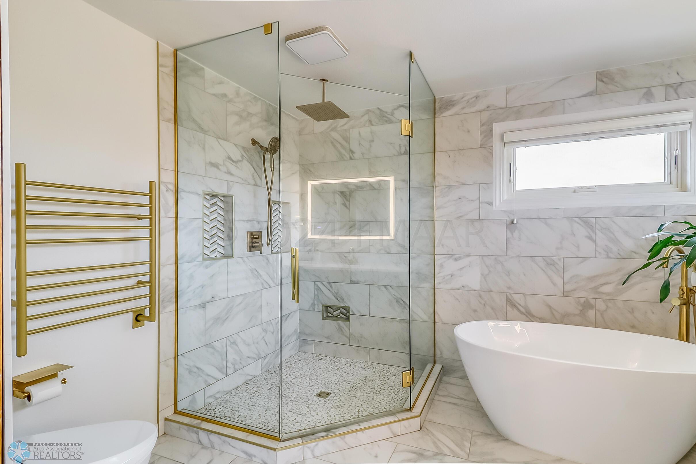Primary Bathroom1_1