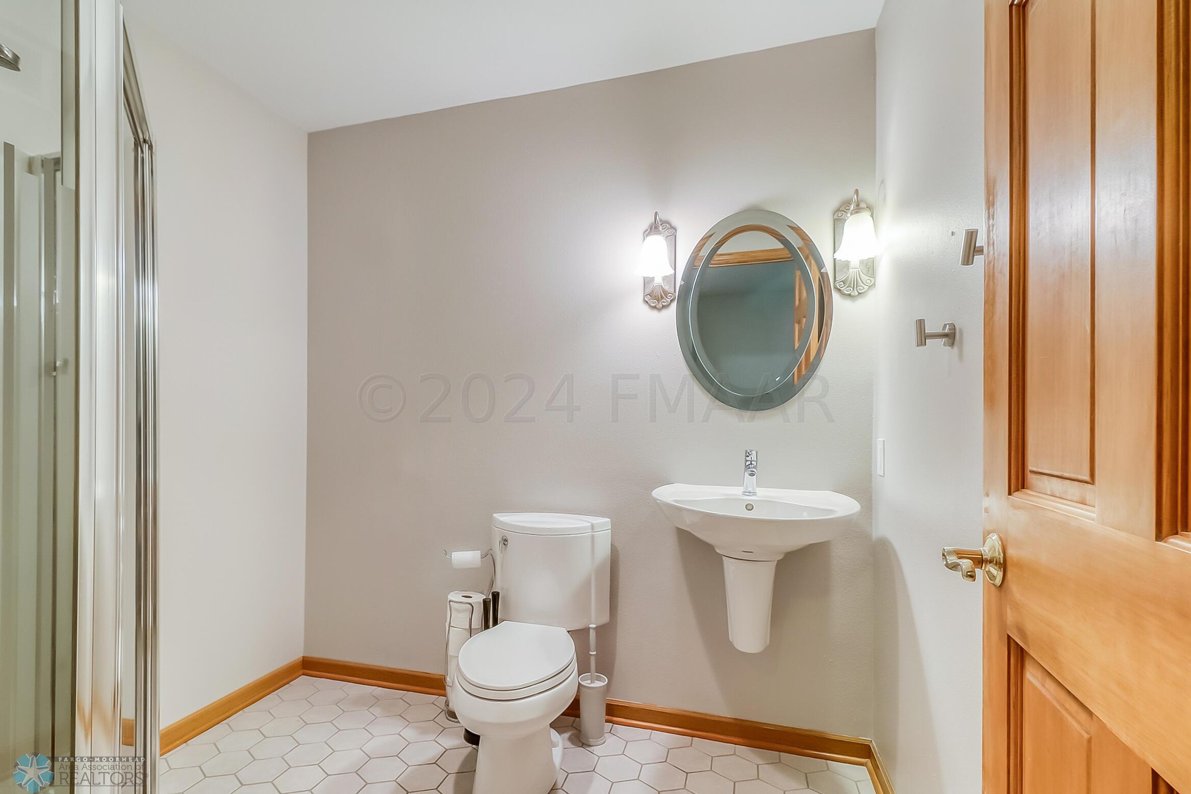Basement Bathroom1_1