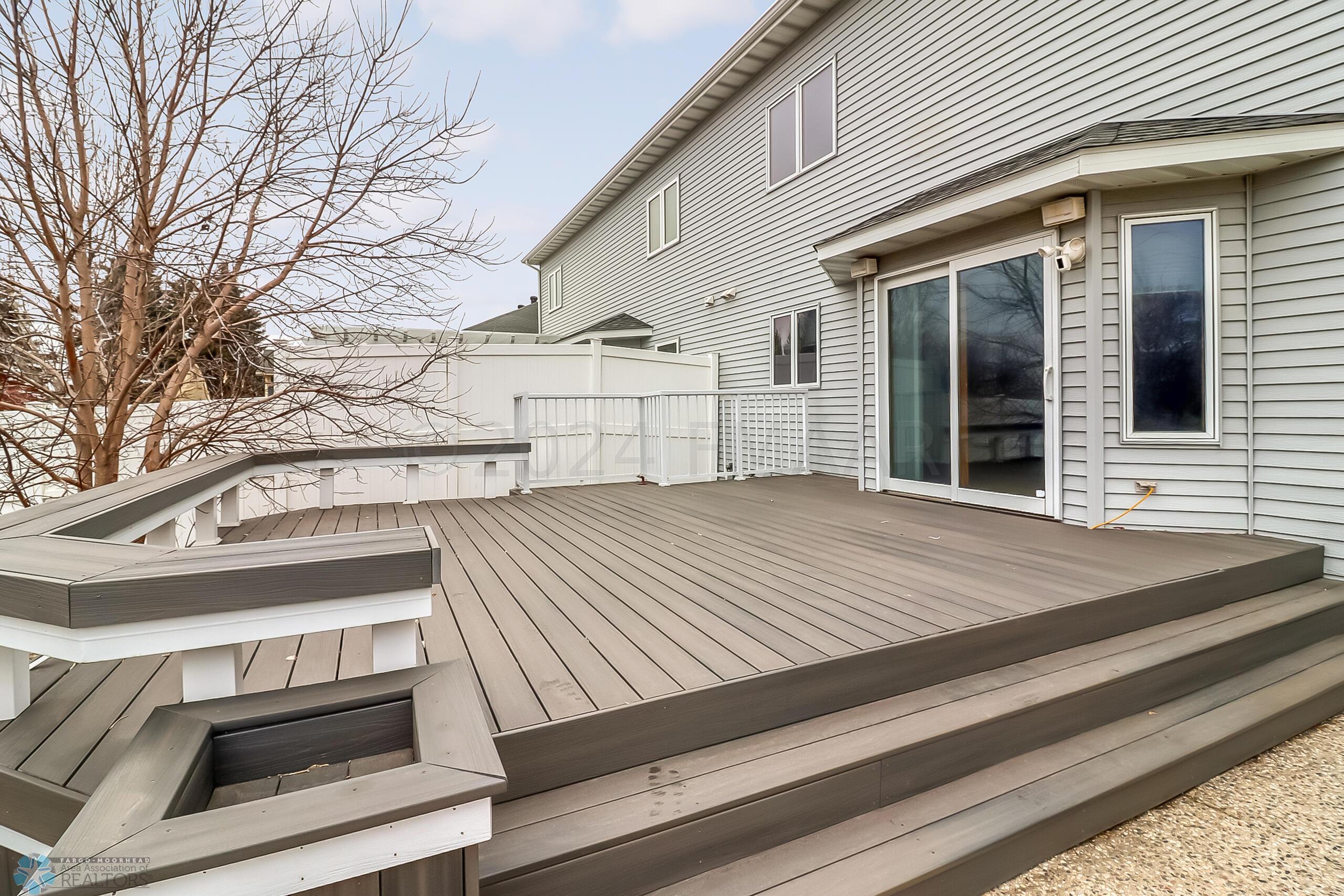 Backyard_deck1_1