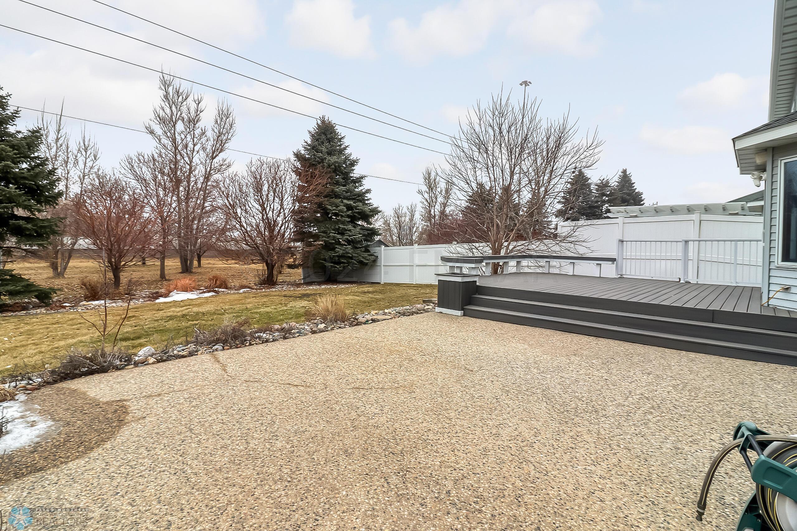 Backyard1_1