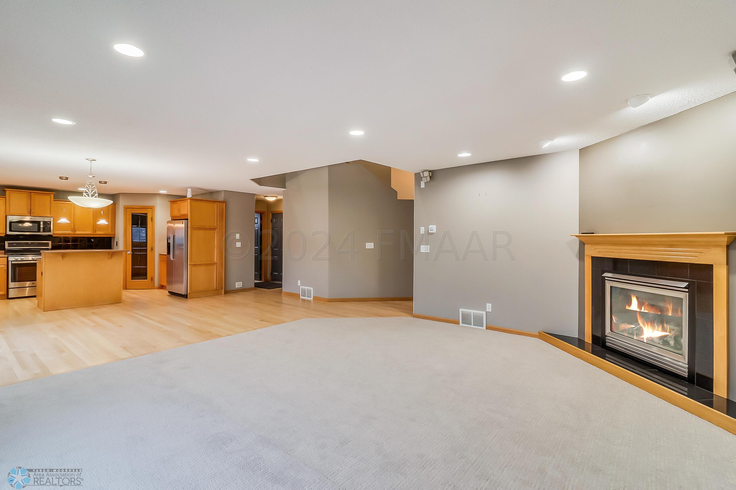 Familyroom1_4