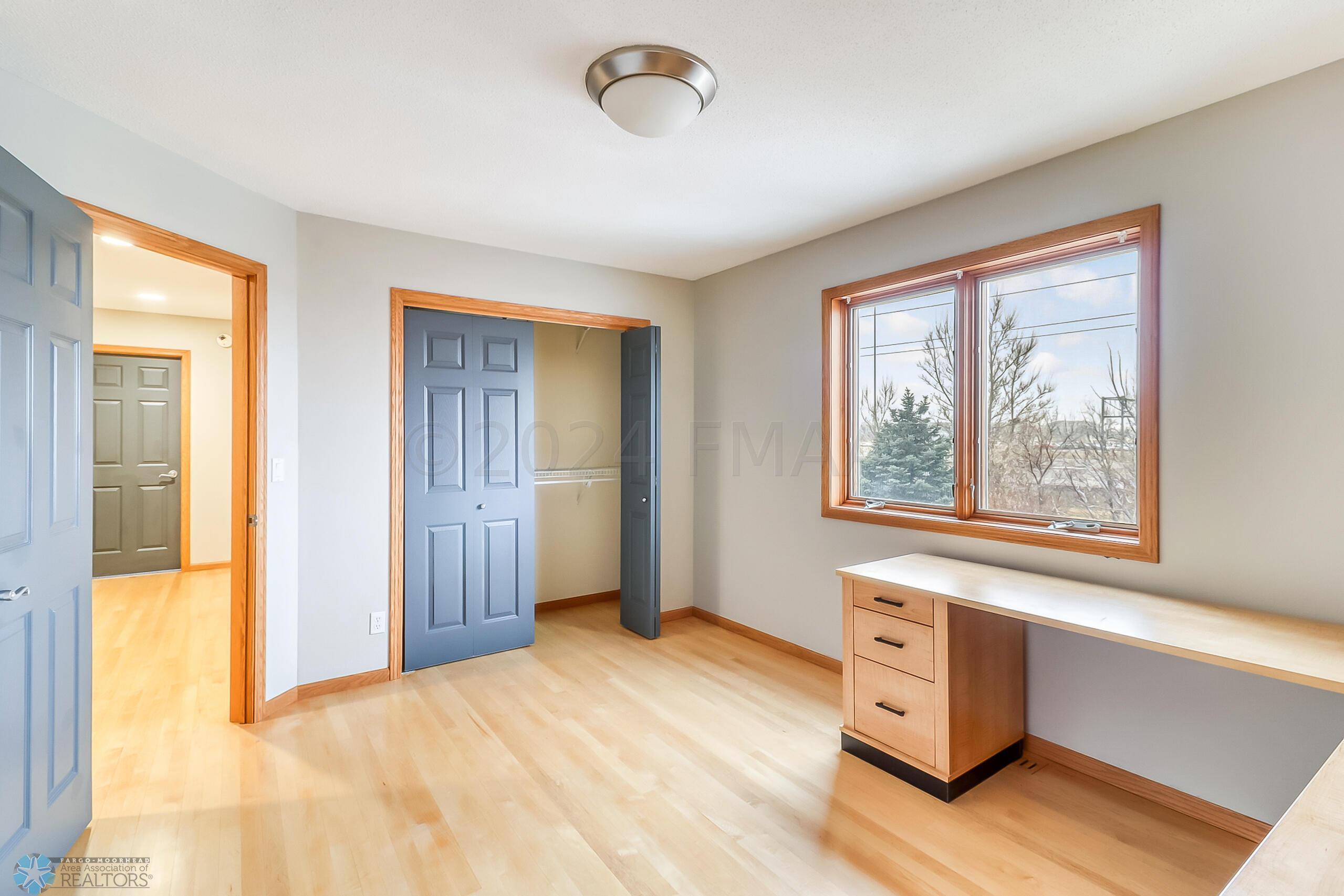 Upstairs Bedroom2_2