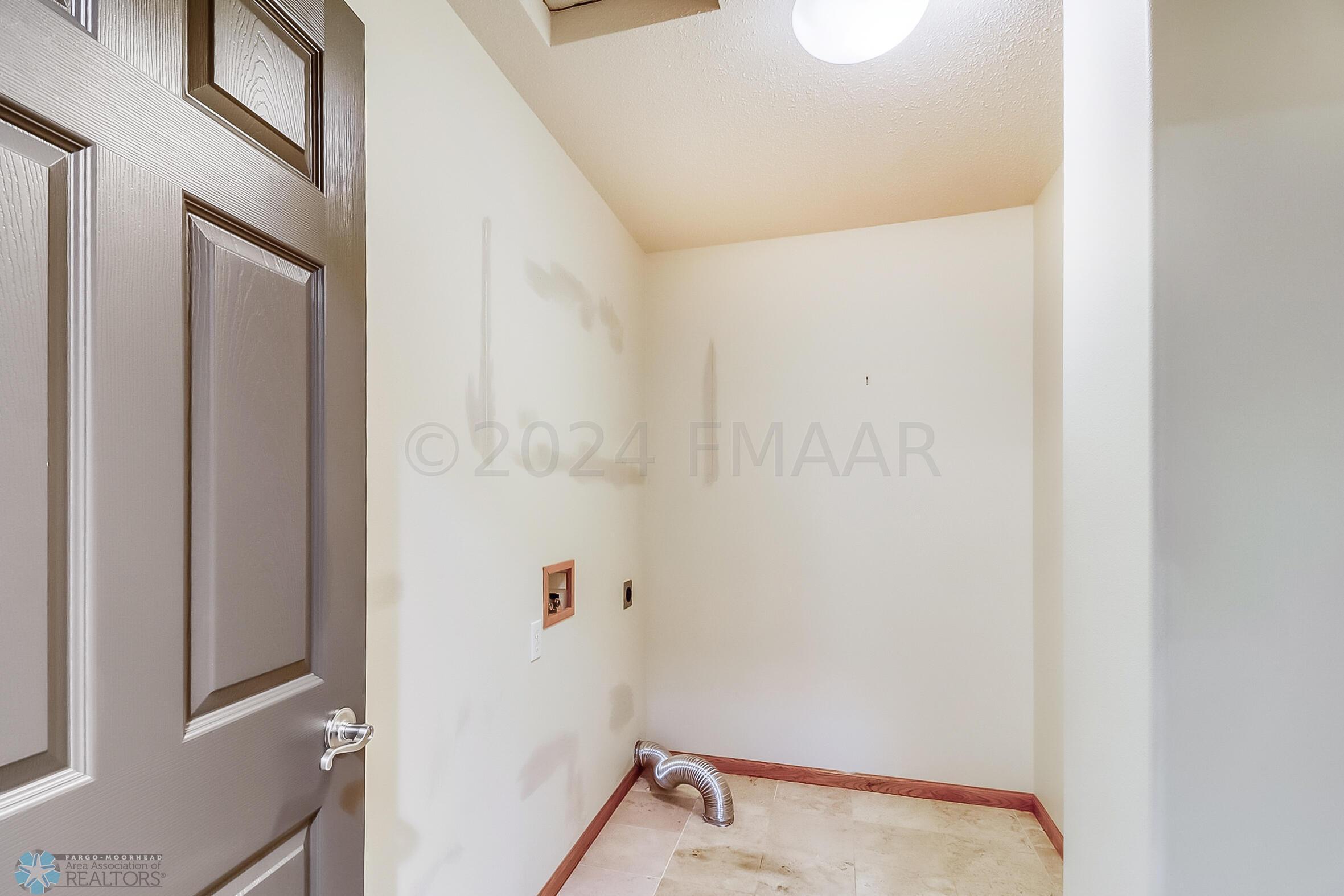 Upstairs_laundry