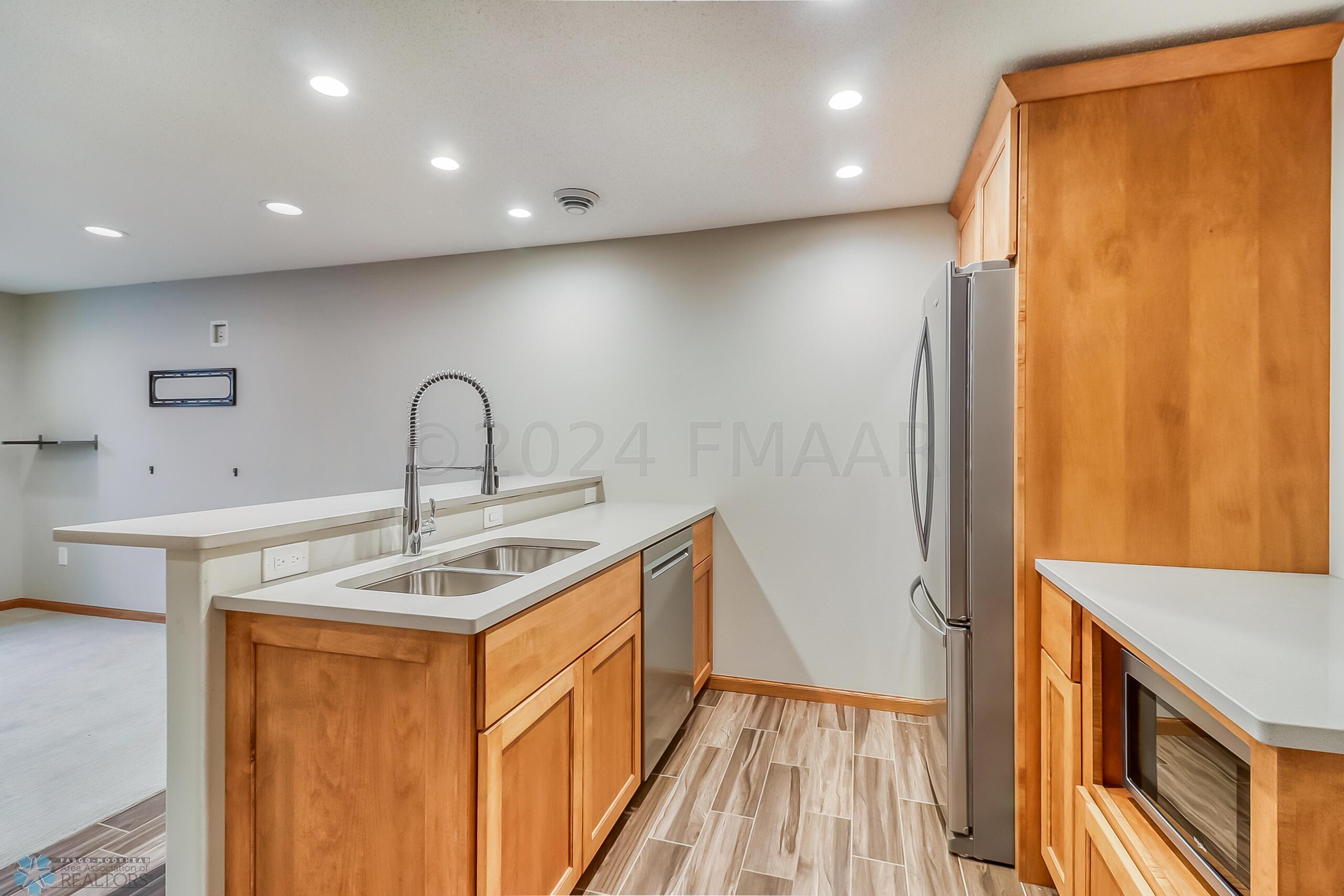 Basement_Bar1_2