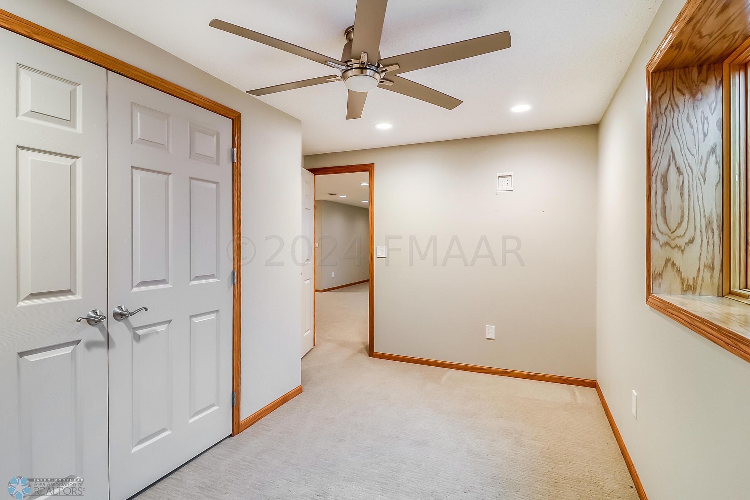 Basement Bedroom2_2
