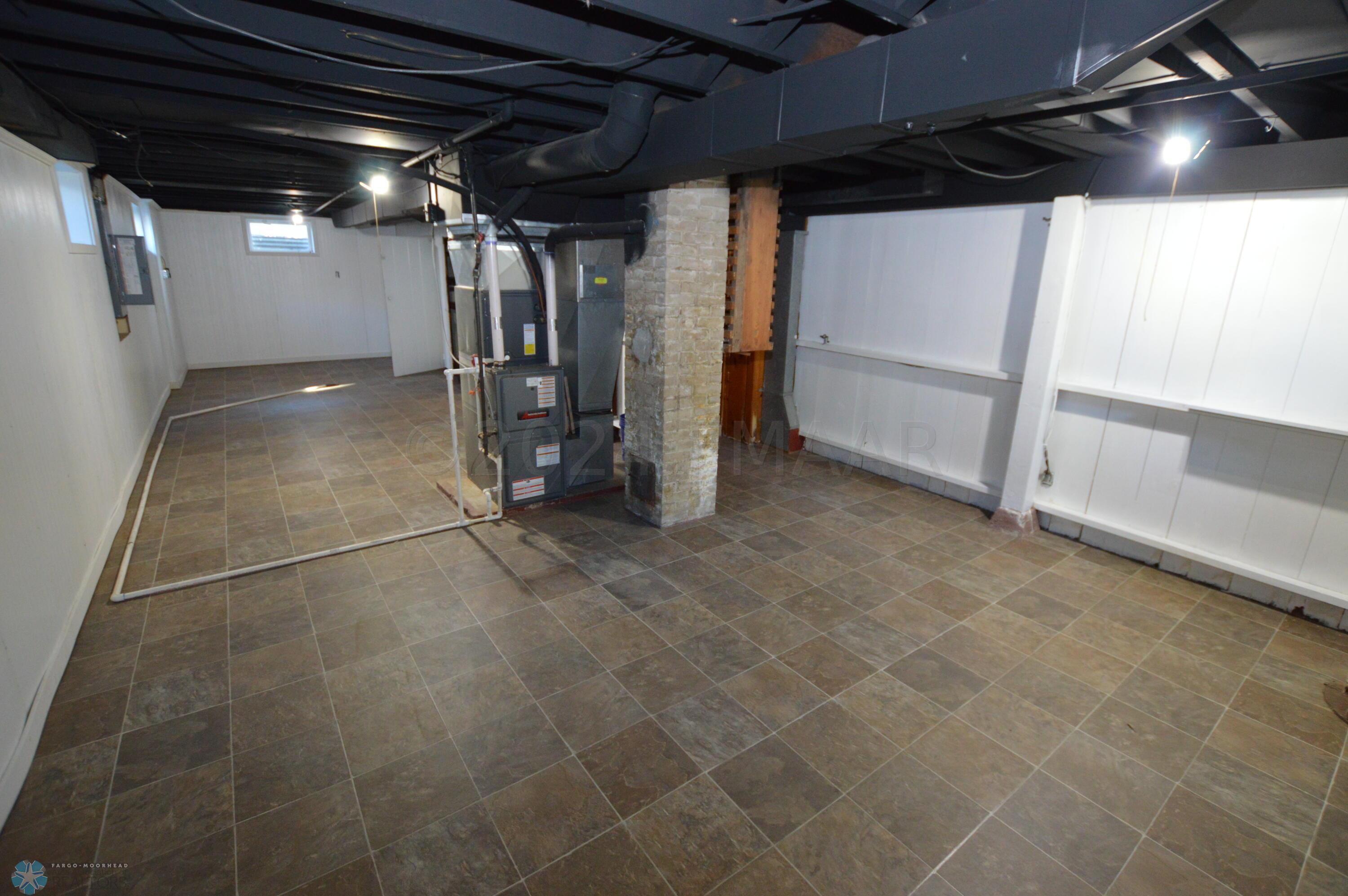 Large Utility Room
