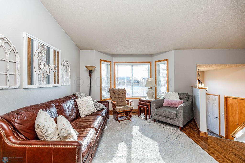 Upper Living Roo w Big Bay Windowm