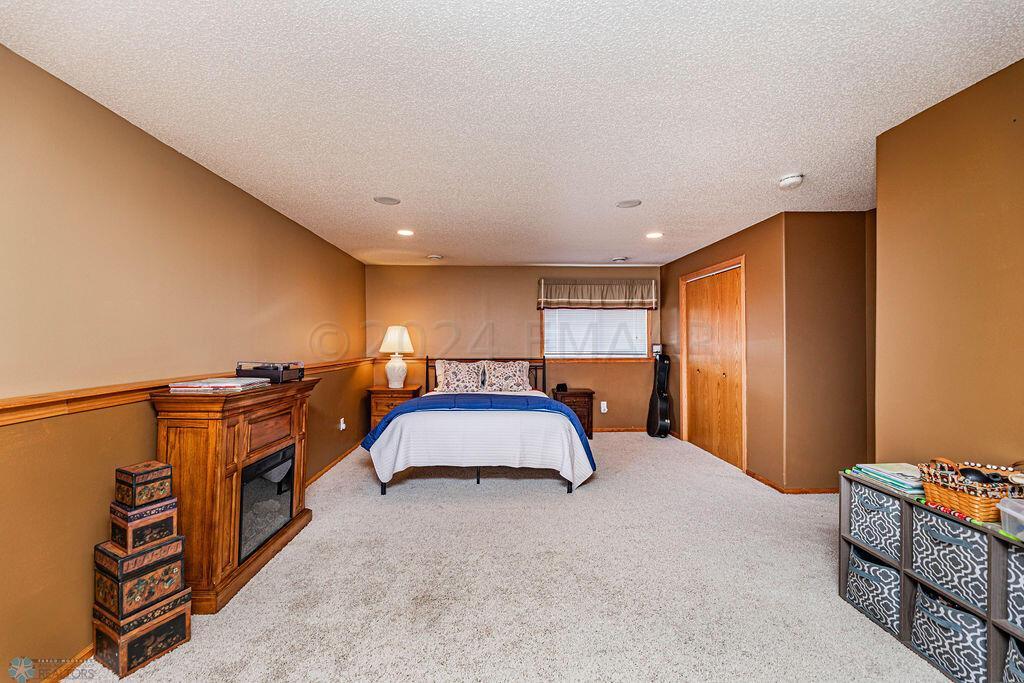 Huge 3rd Bedroom