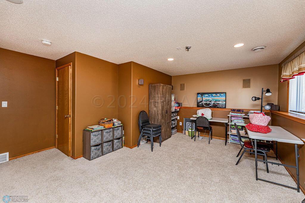 3rd Bdrm could add wall for 4th Bdrm