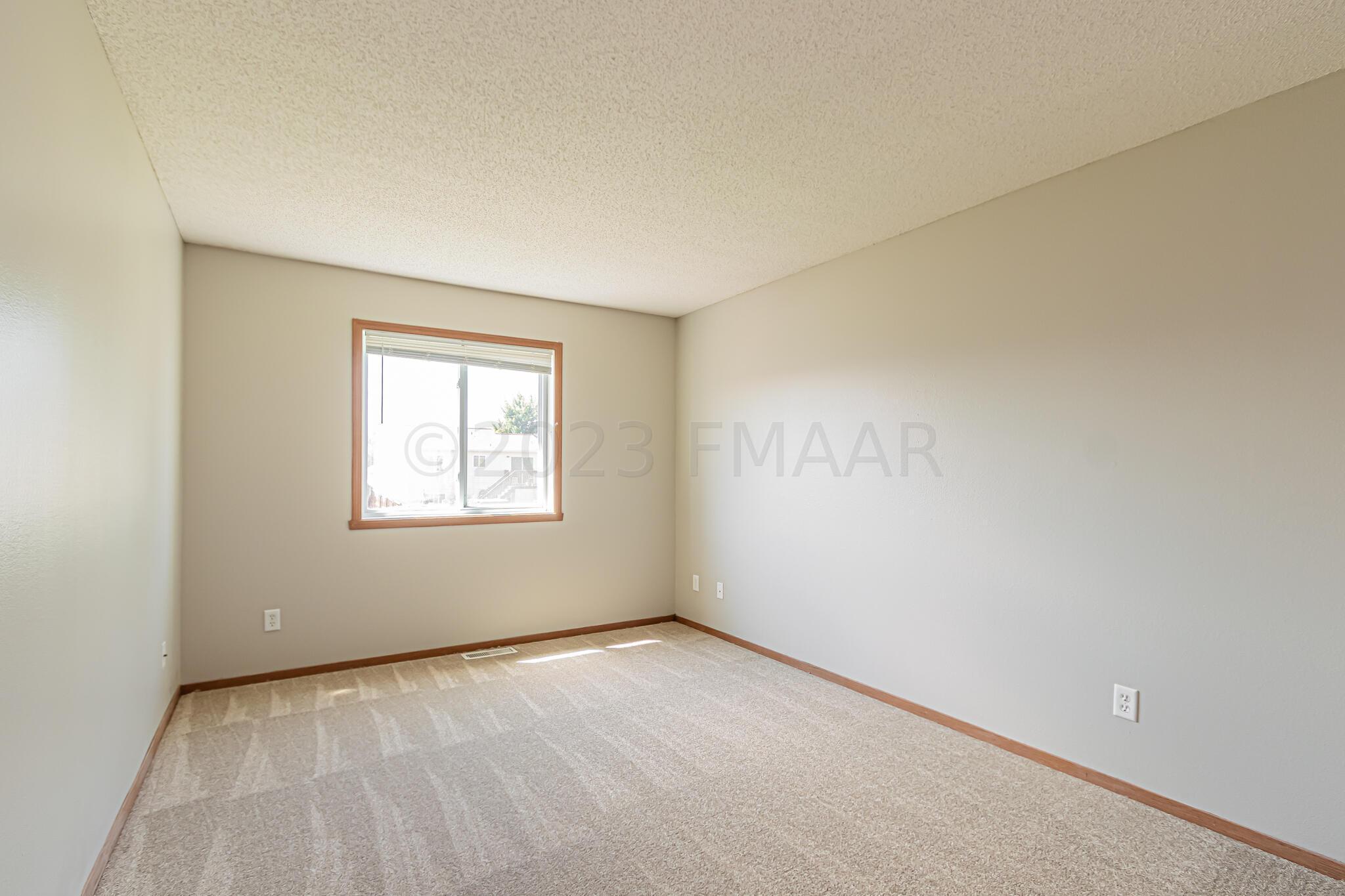 6151 23rd St S, Fargo, ND 58104-18