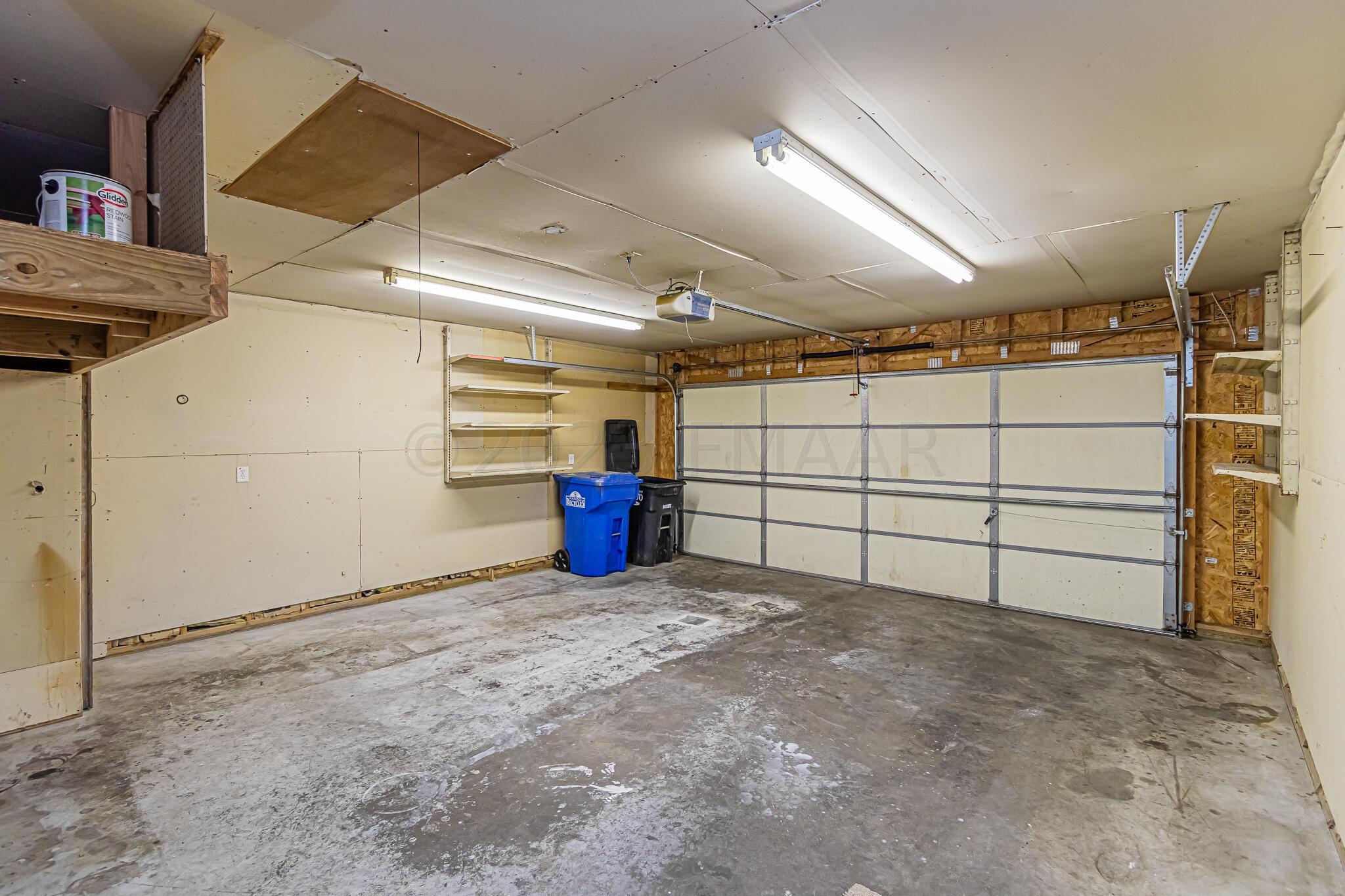 6151 23rd St S, Fargo, ND 58104-35