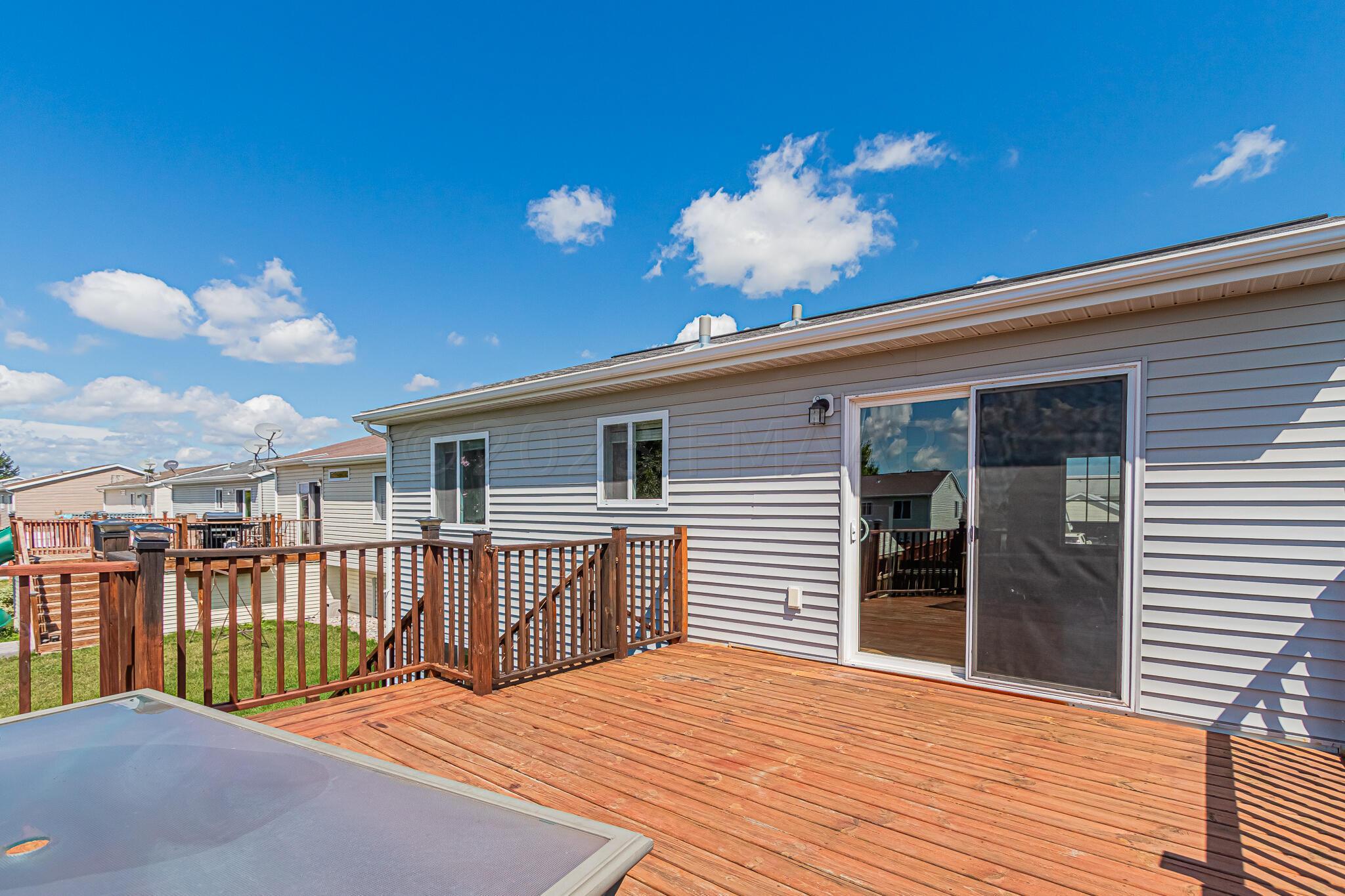6151 23rd St S, Fargo, ND 58104-09