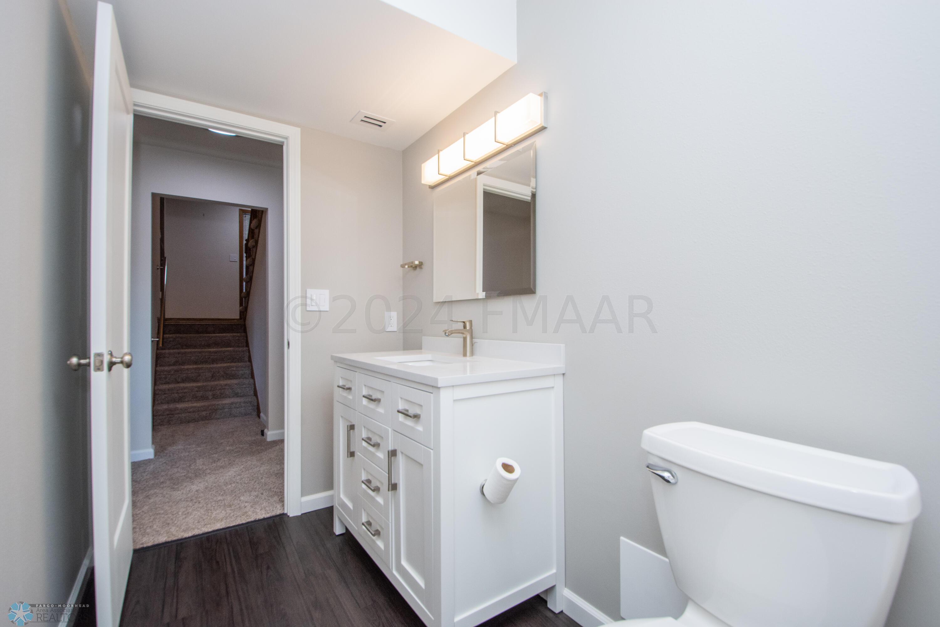 Lower Level Bath