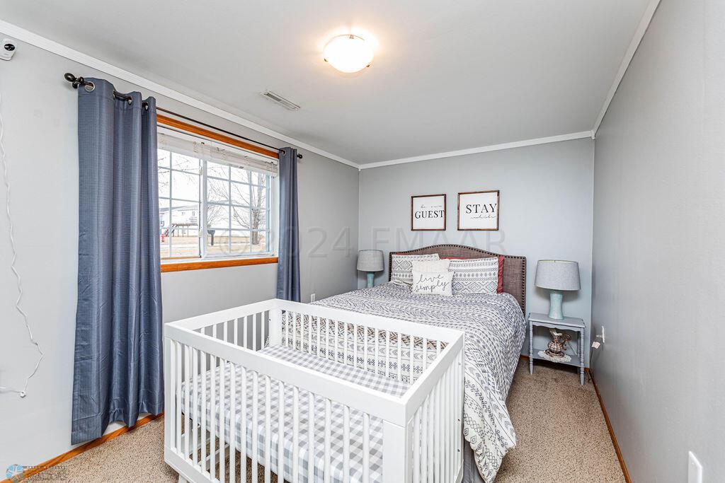LL Bedroom 2