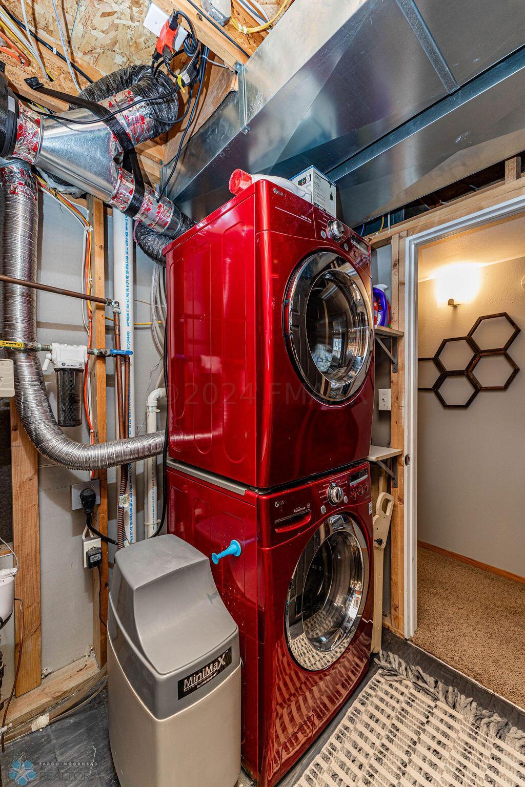 Washer/Dryer Stay