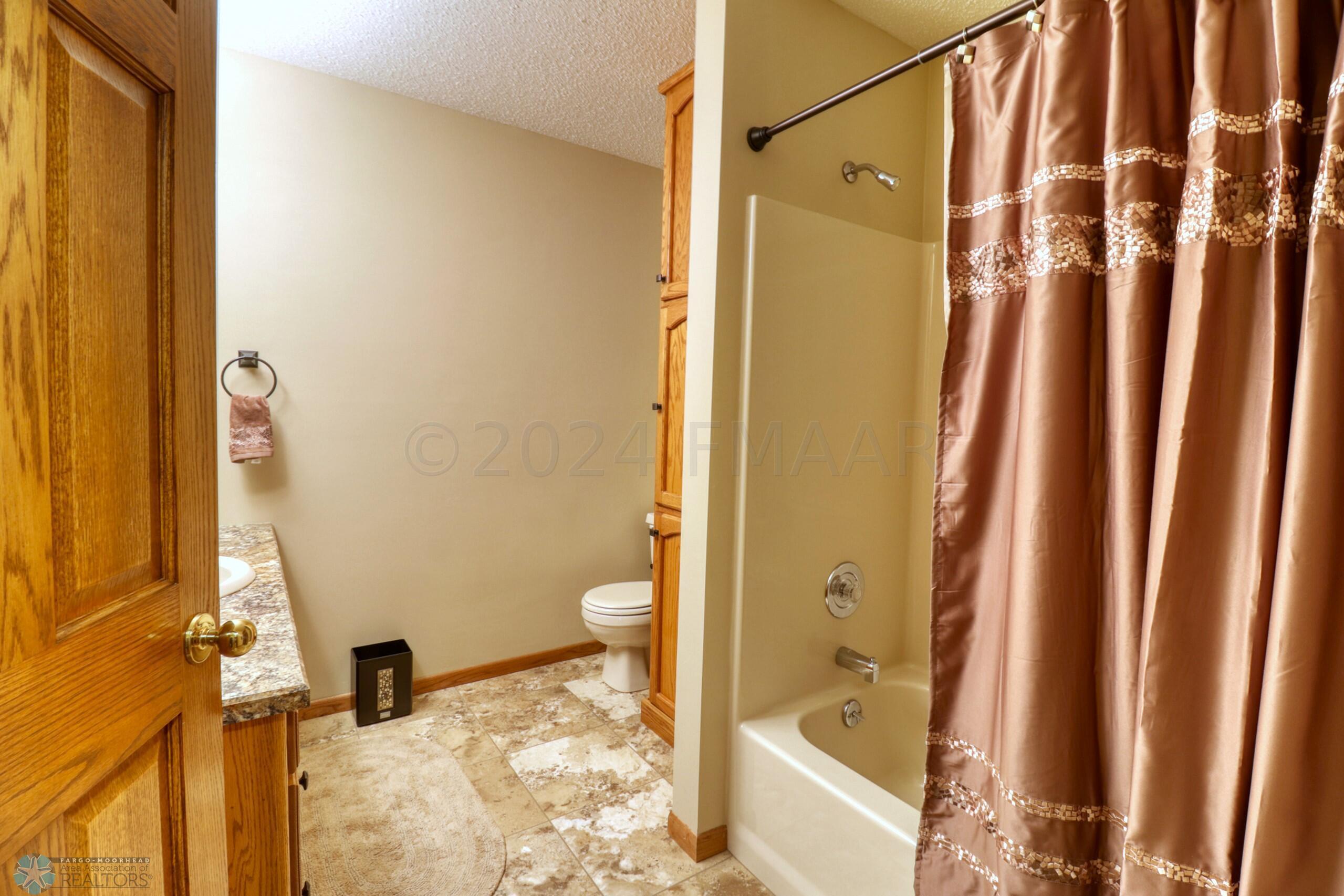 Bathroom1_1
