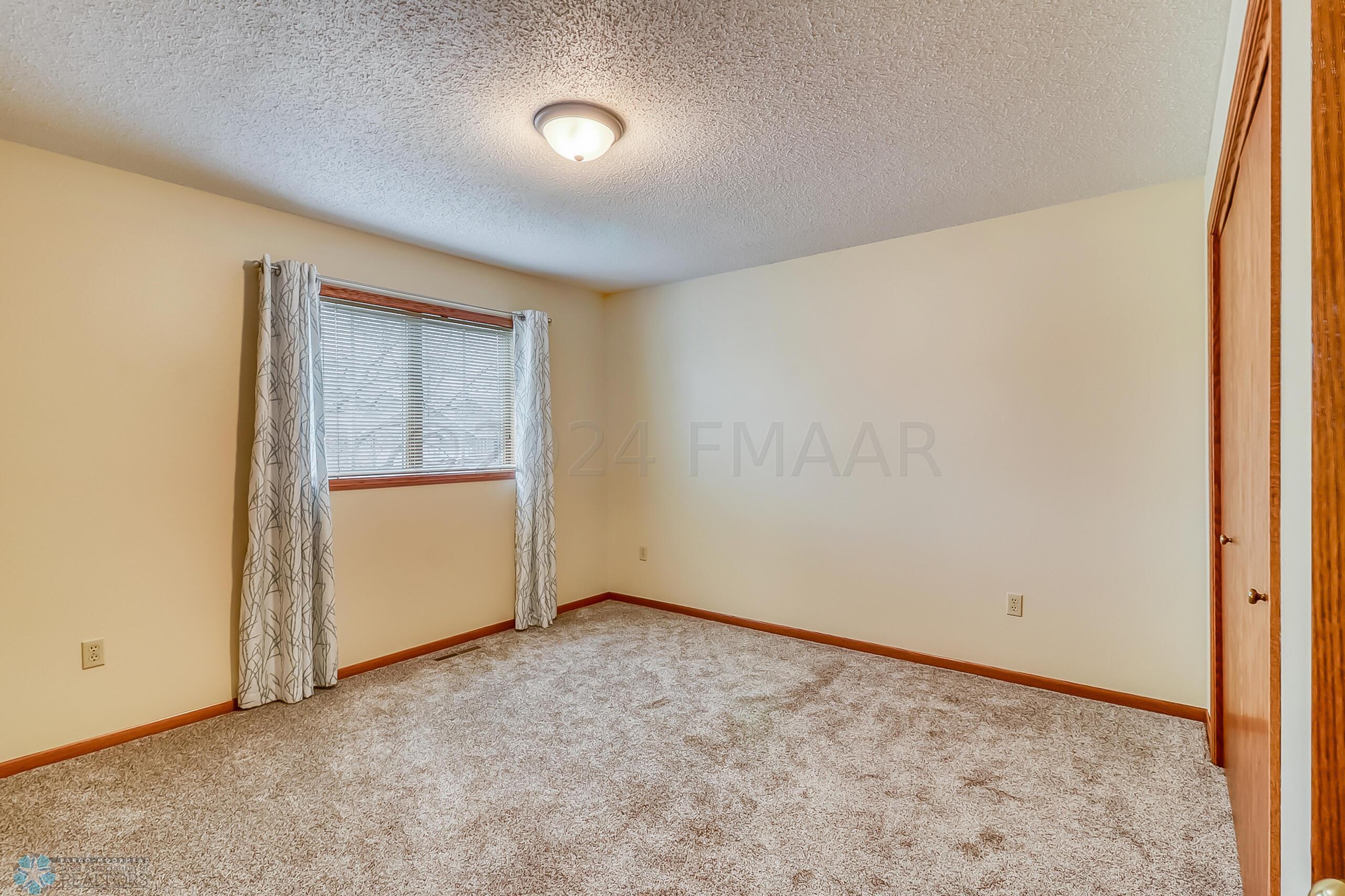 Bedroom1_1