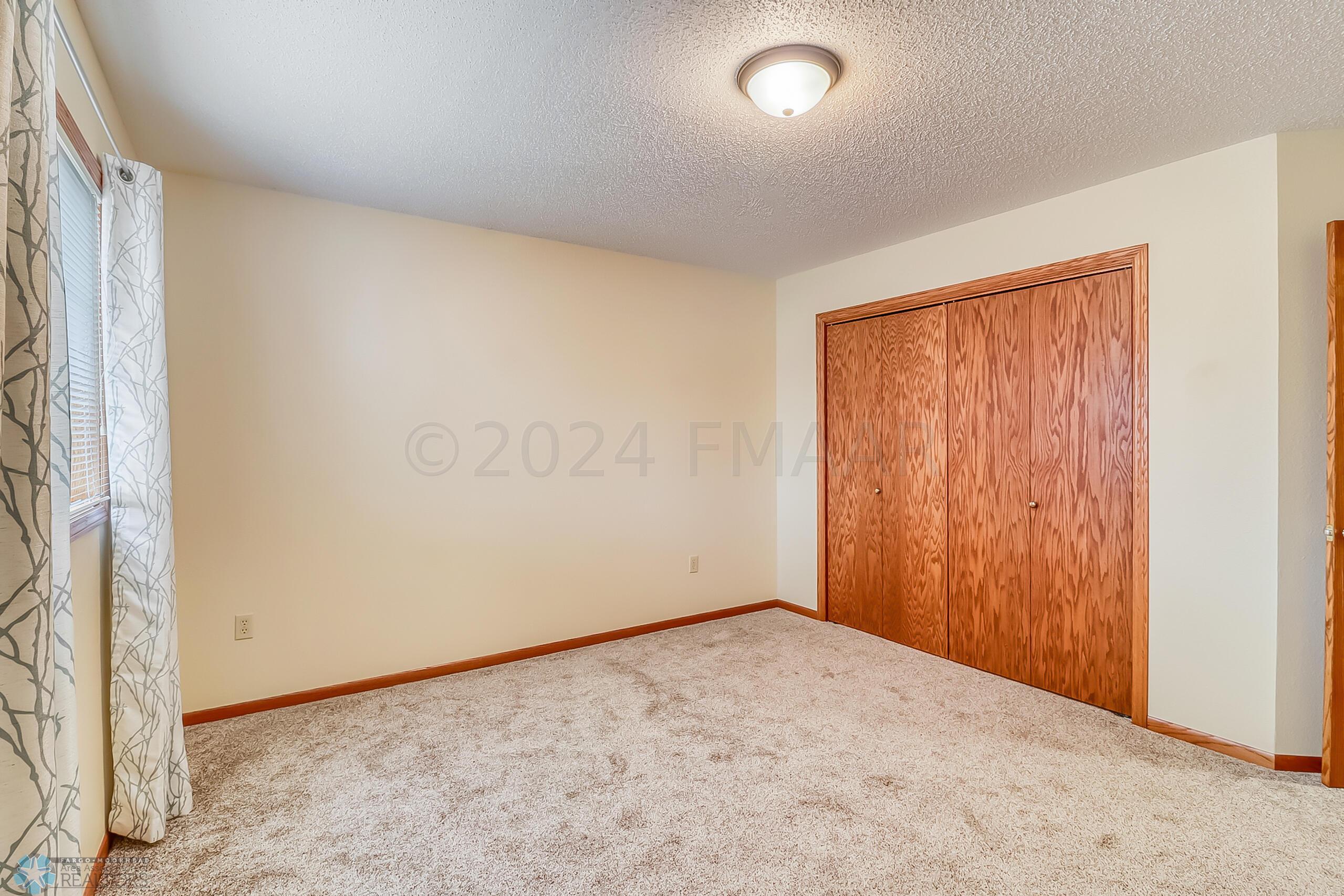 Bedroom1_2