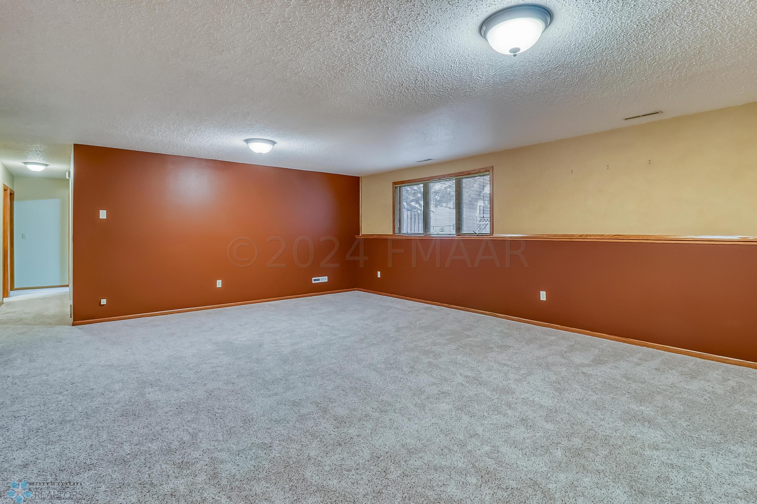 Basement Familyroom1_1