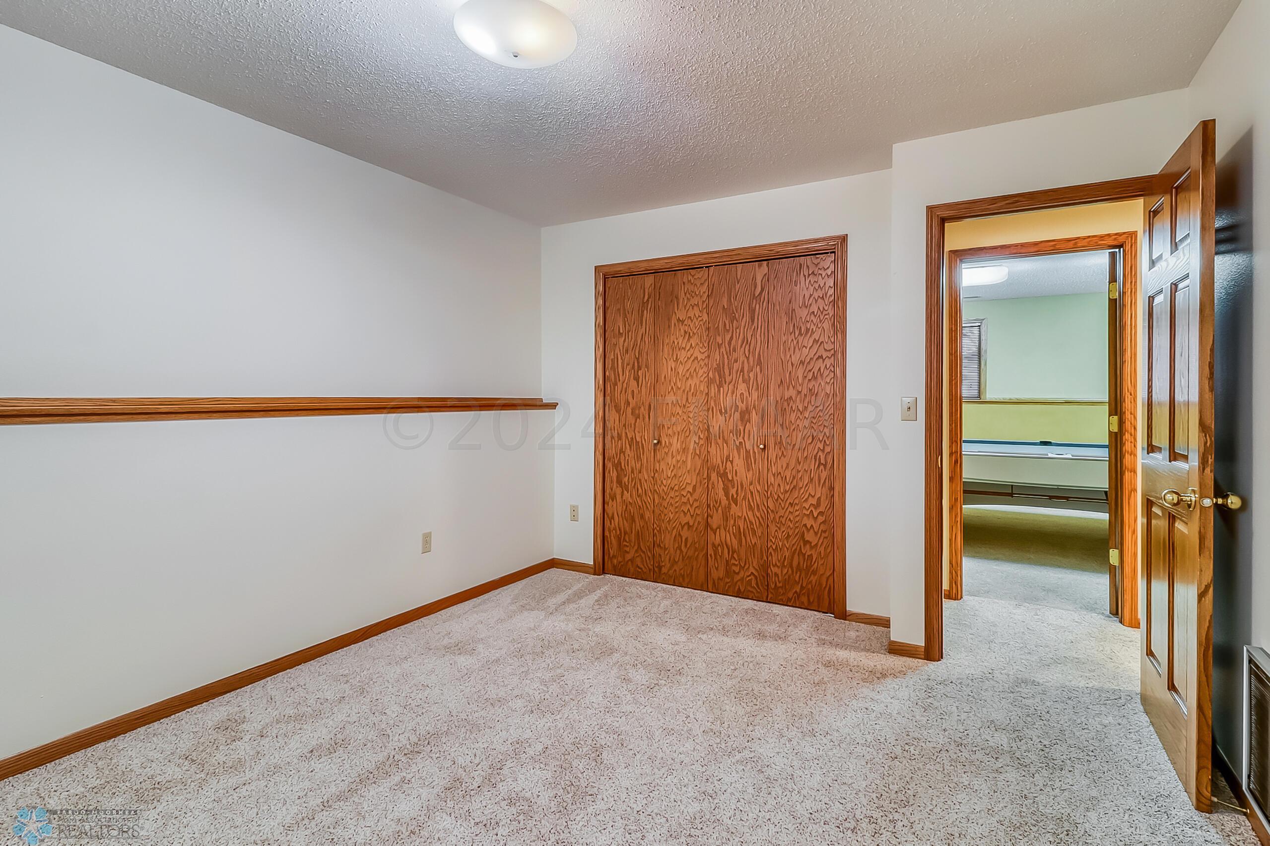 Basement Bedroom2_2
