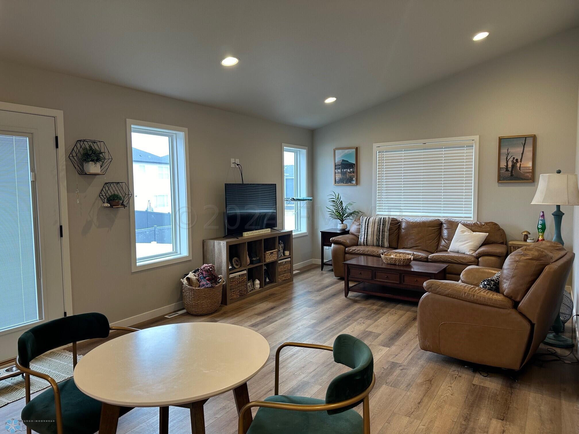 Living Dining