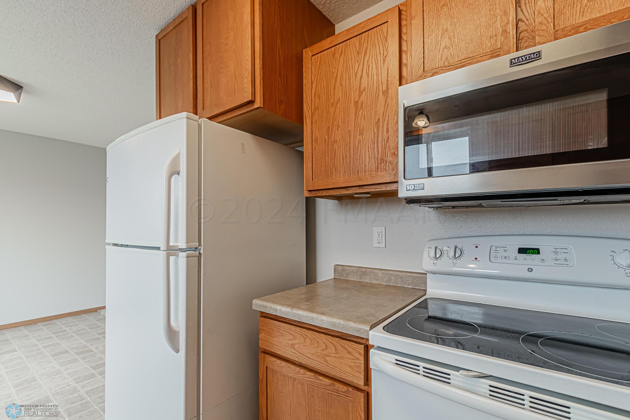 2250 57th Ave S, Fargo, ND-09