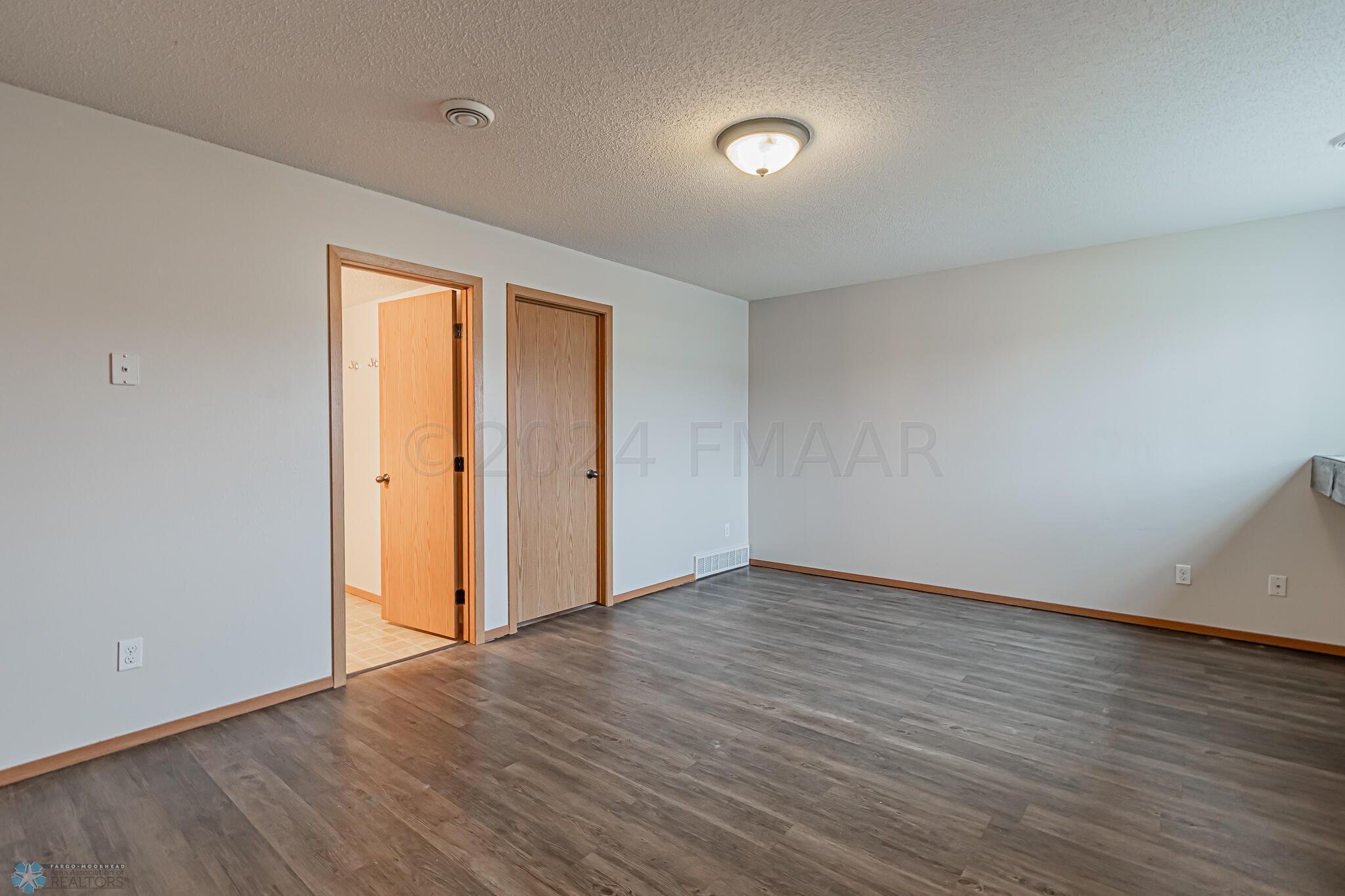 2250 57th Ave S, Fargo, ND-18