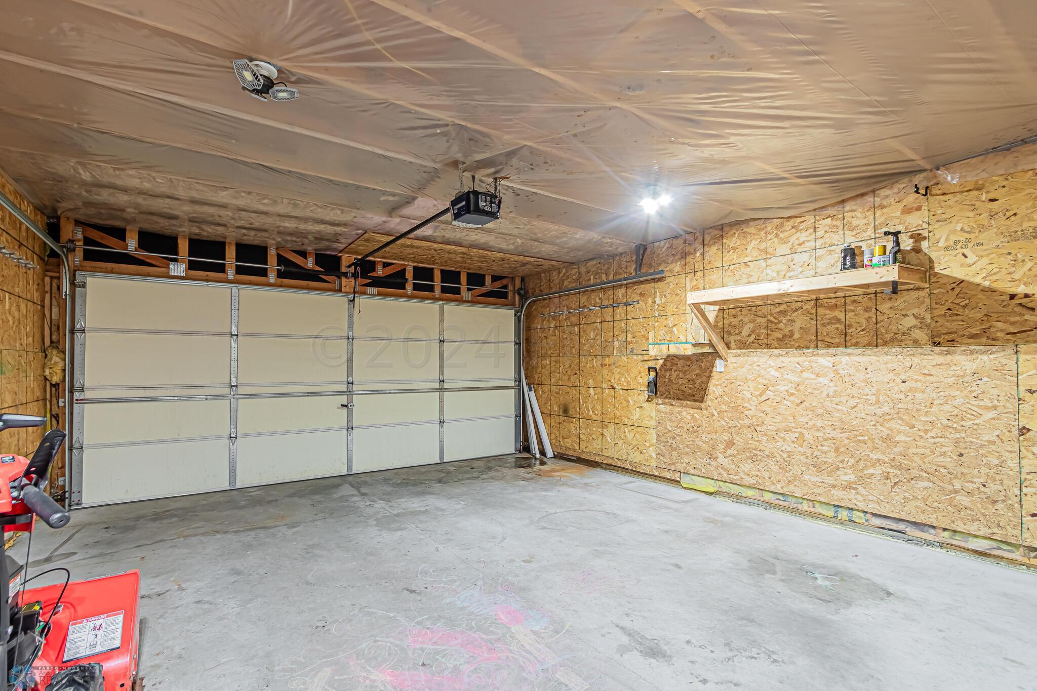 2250 57th Ave S, Fargo, ND-23