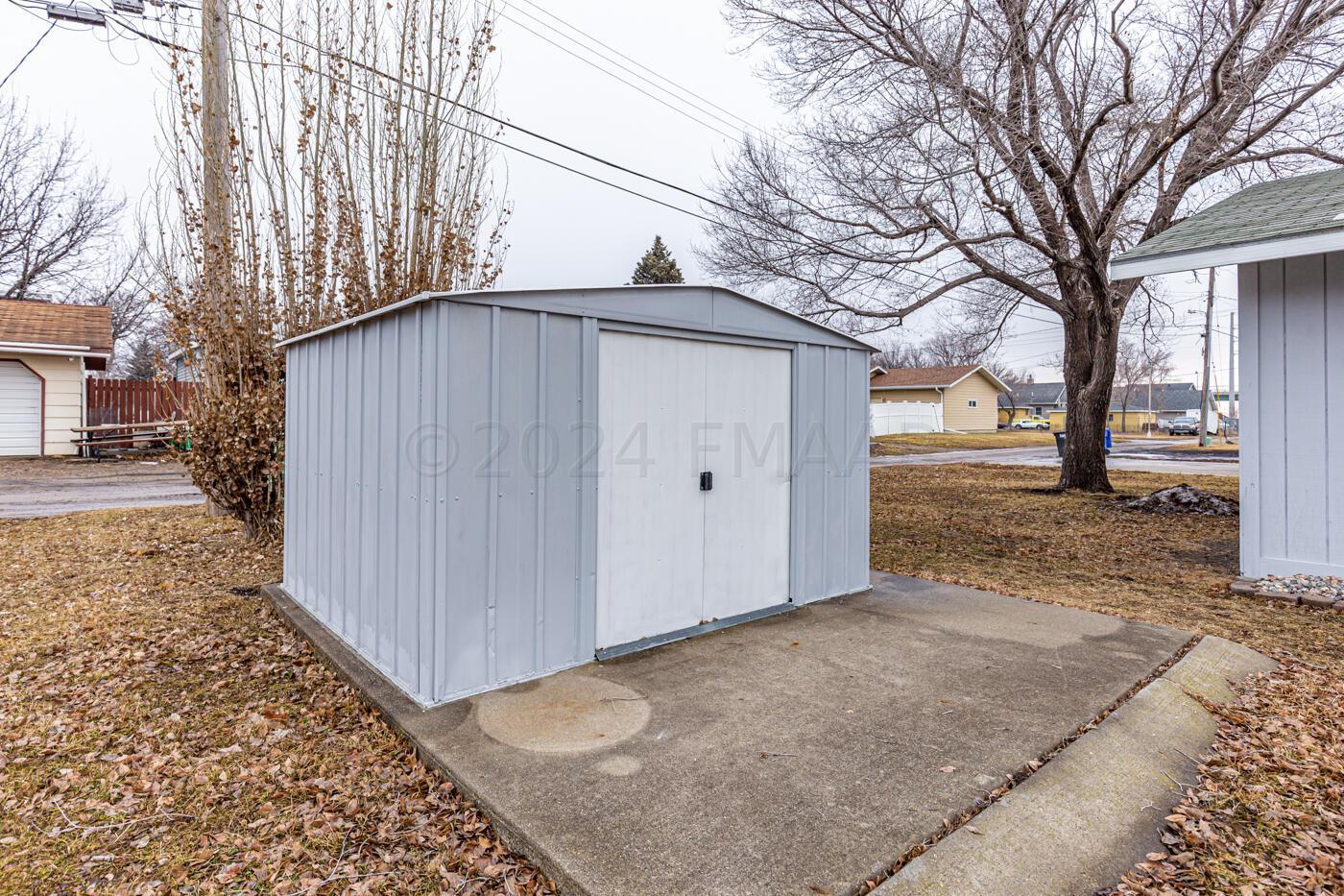 Shed