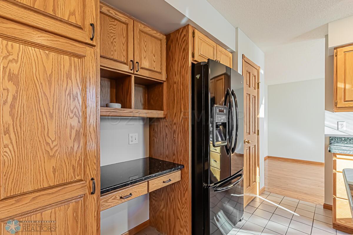 2908 38 1_2 Ave S, Fargo, ND-12