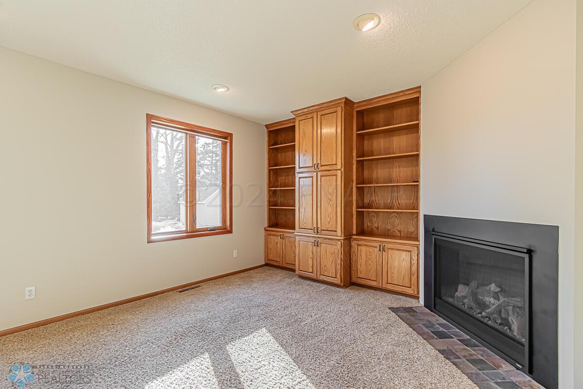 2908 38 1_2 Ave S, Fargo, ND-16