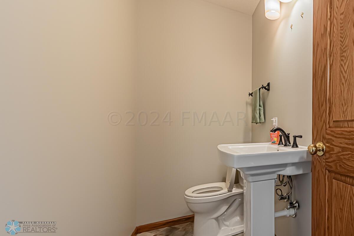 2908 38 1_2 Ave S, Fargo, ND-19