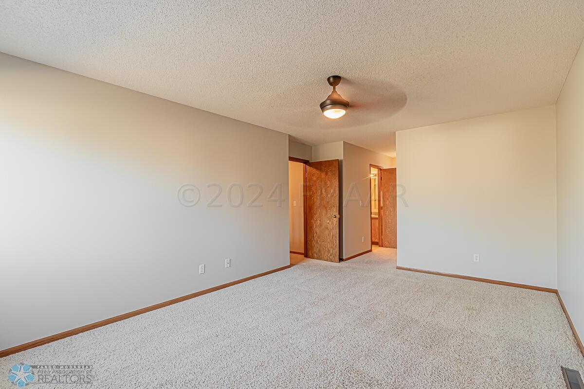 2908 38 1_2 Ave S, Fargo, ND-24