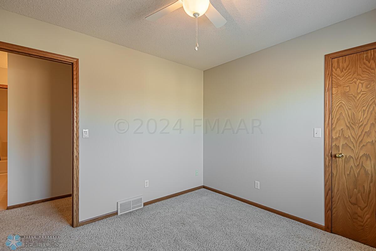 2908 38 1_2 Ave S, Fargo, ND-30