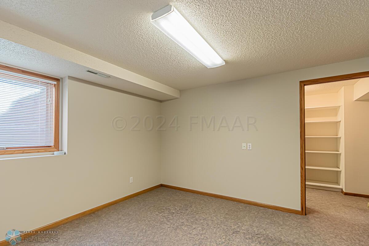 2908 38 1_2 Ave S, Fargo, ND-44