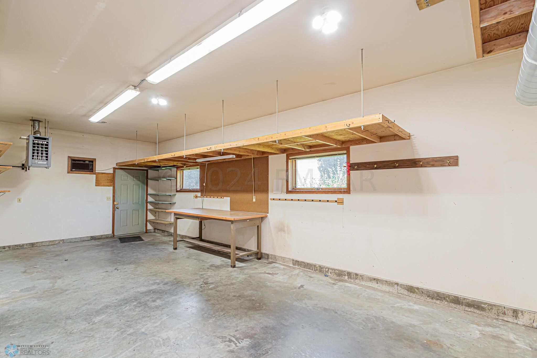 2908 38 1_2 Ave S, Fargo, ND 58104-60