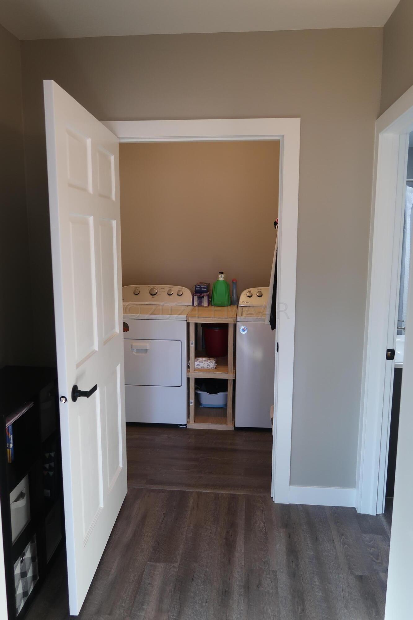 1015 5th Ave. - 16 -