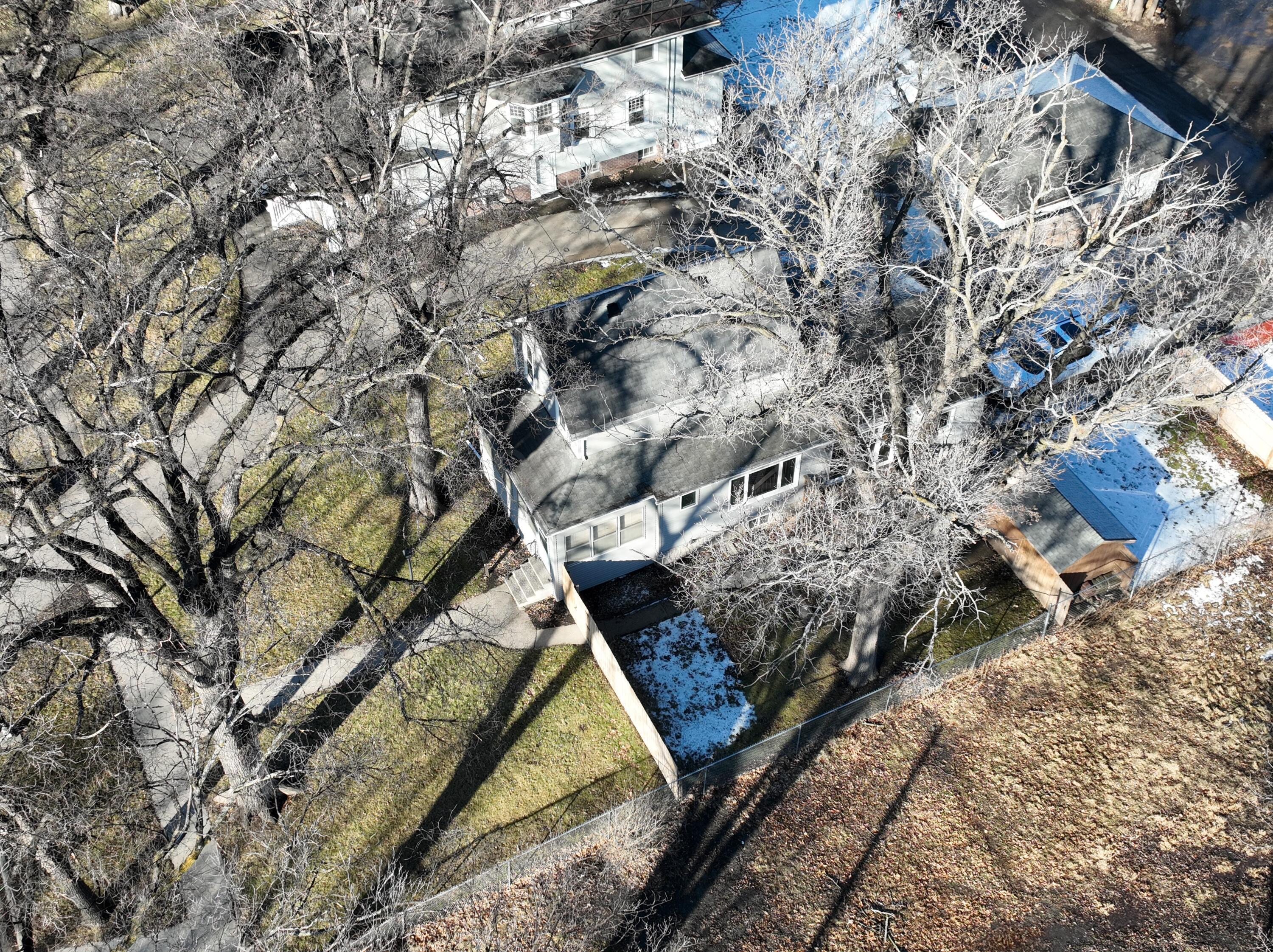1015 5th Ave. - Arial - 2