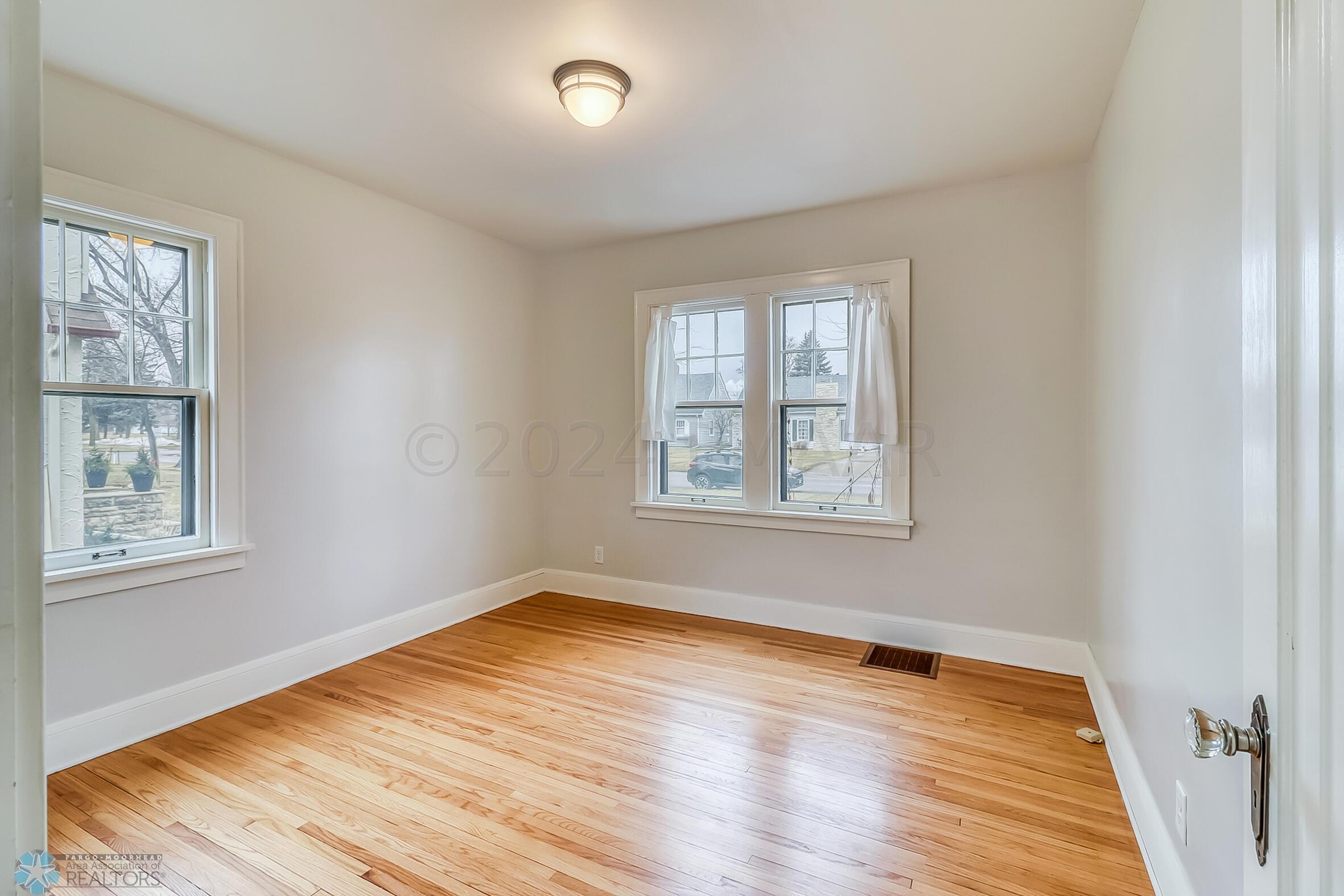 Bedroom1_1