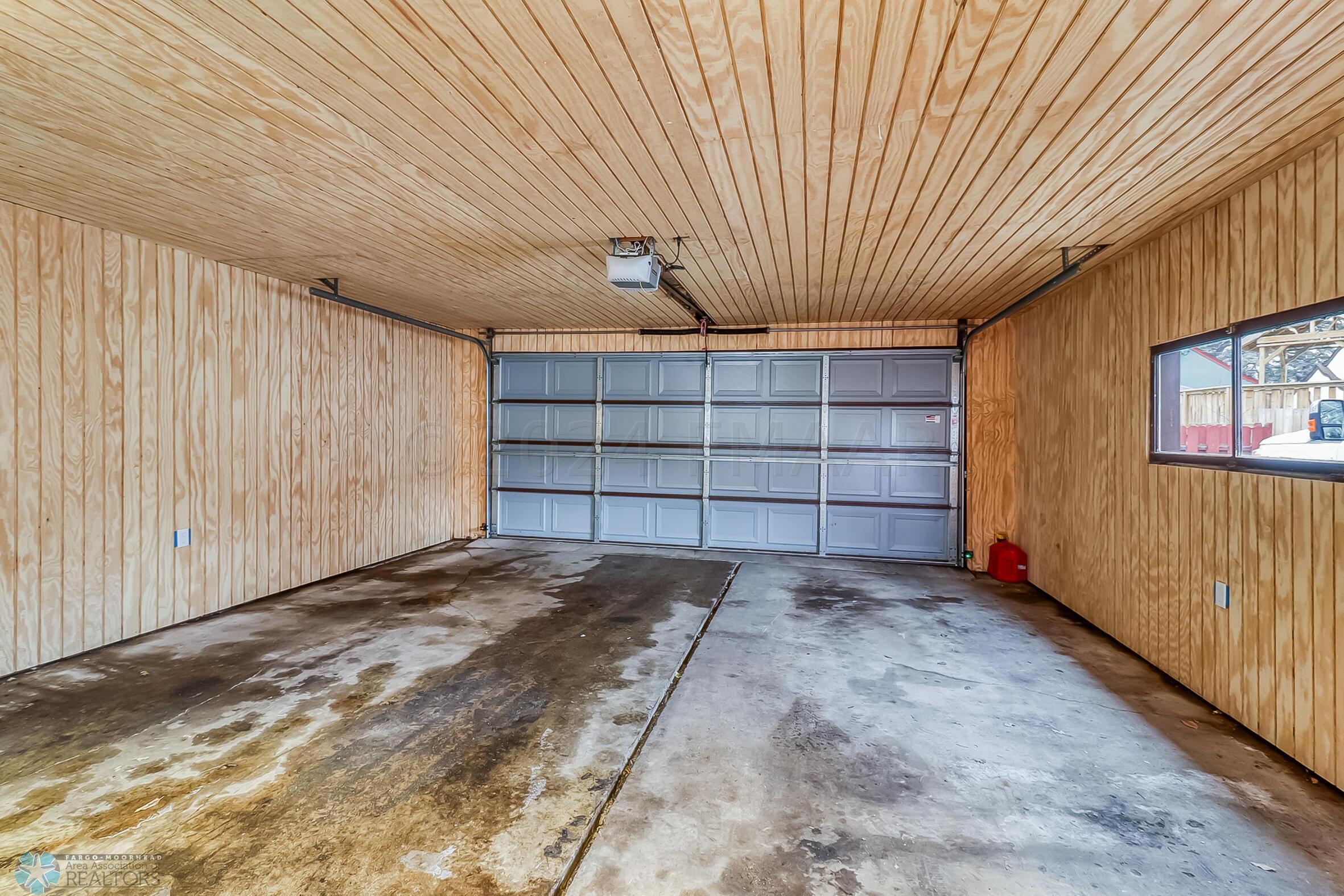 Garage_interior1_1
