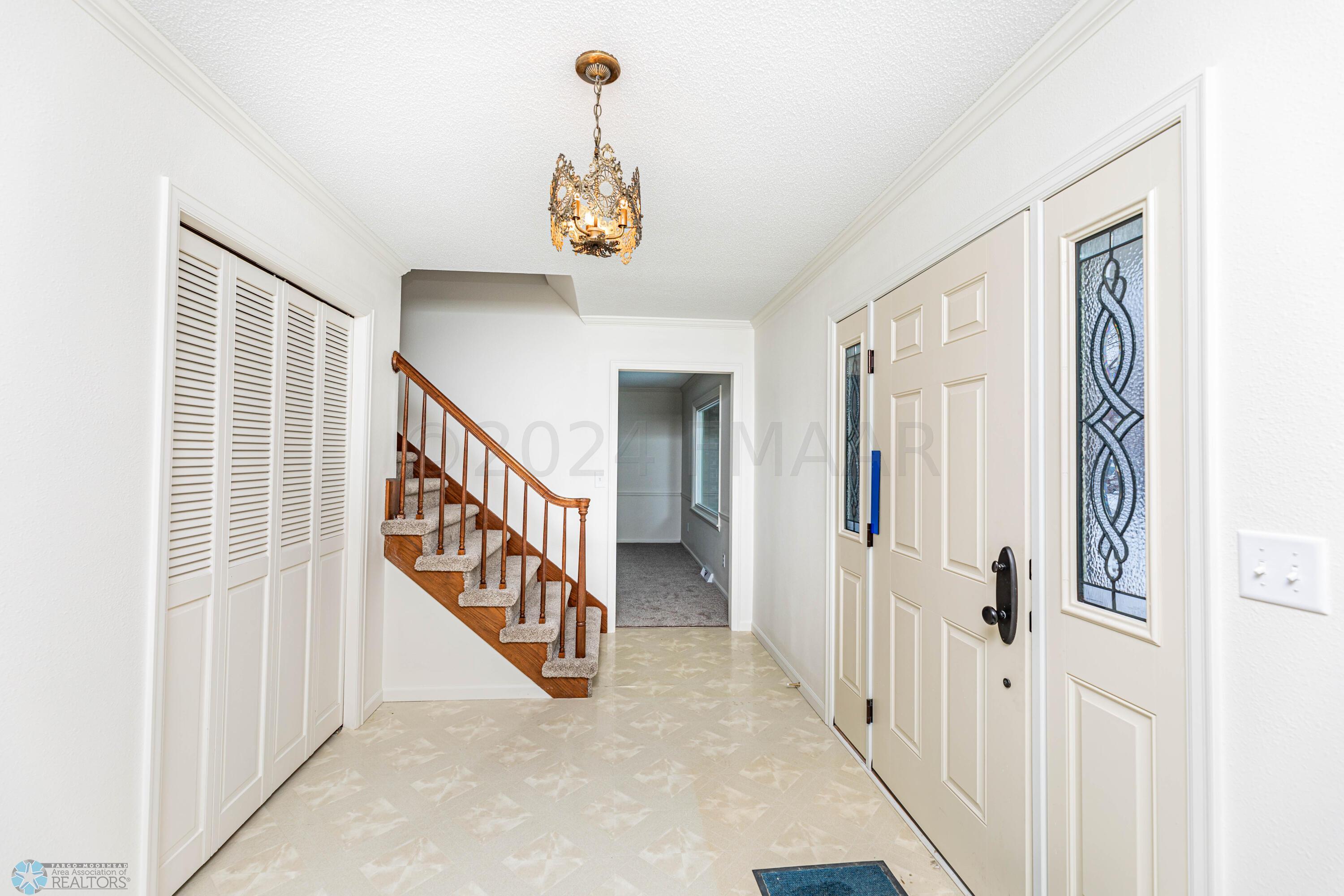 Main Foyer/Front Door