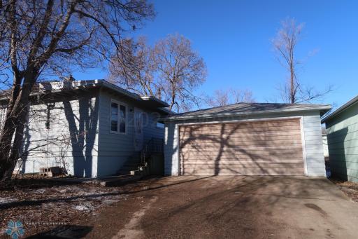 632 5TH Avenue NW, Valley City, ND 58072