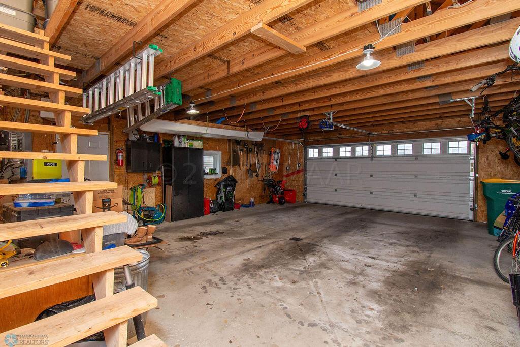 2 Stall Attached Garage
