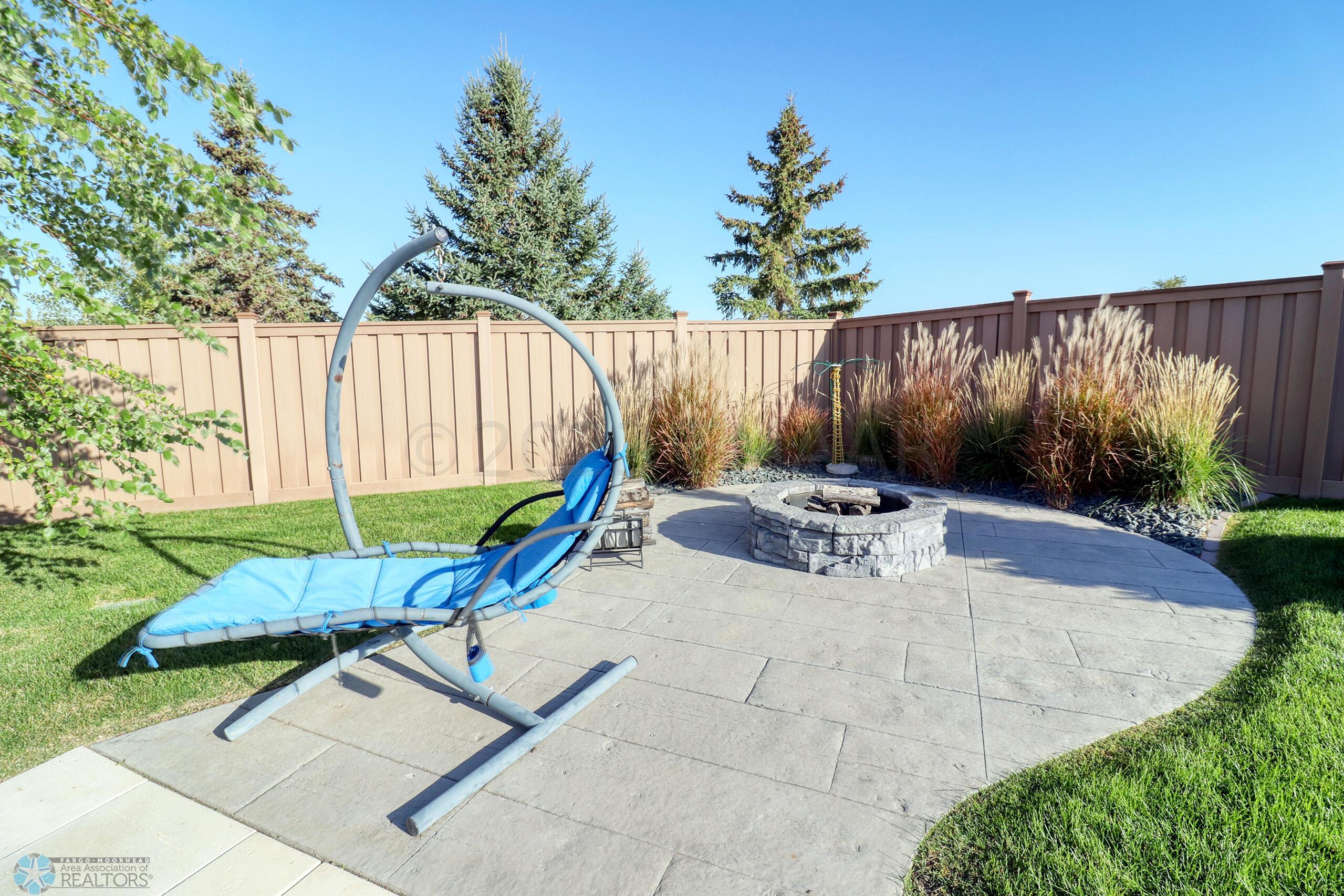 Backyard firepit