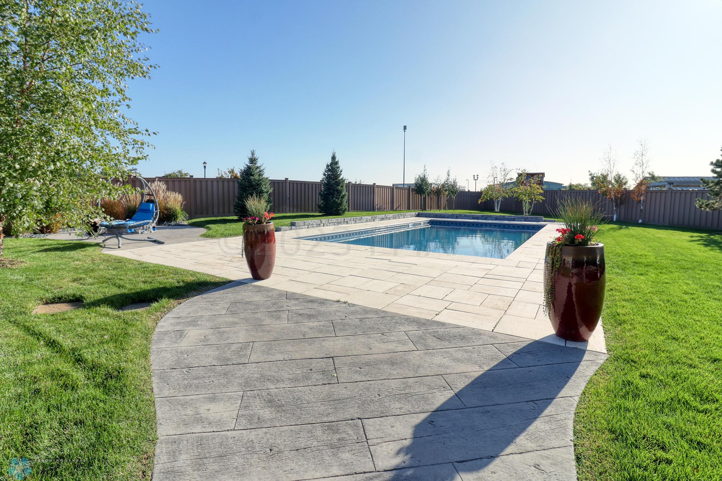 Backyard Pool1_1